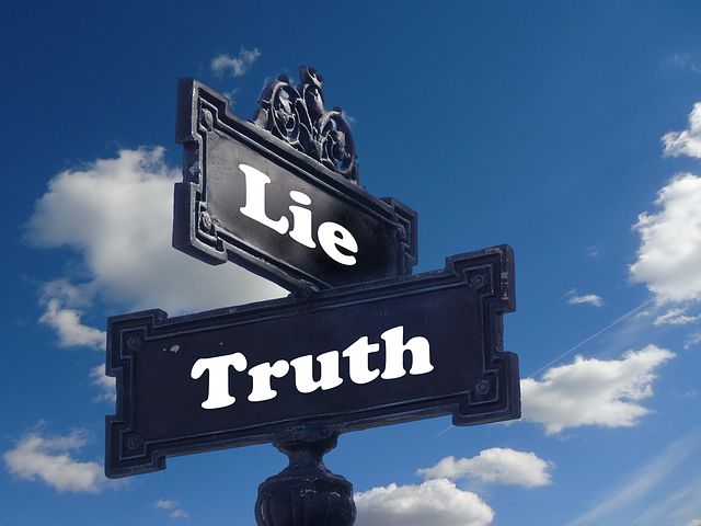 narcissist lie